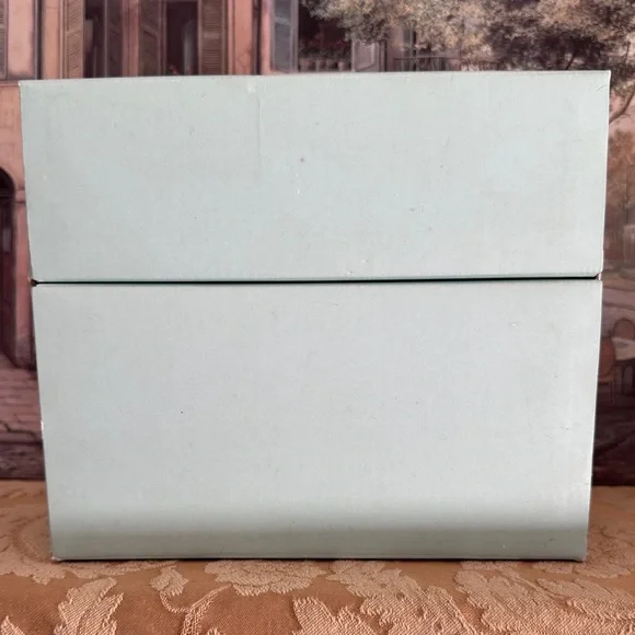 PartyLite P9246 Quilted Crystal Pair Pedestal Candle Holders - Picture 10 of 12